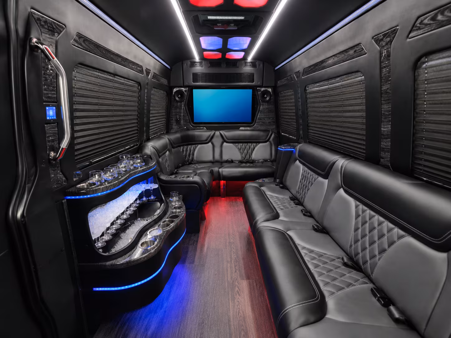 corporate event buses at the hyatt regency and waterfront hilton