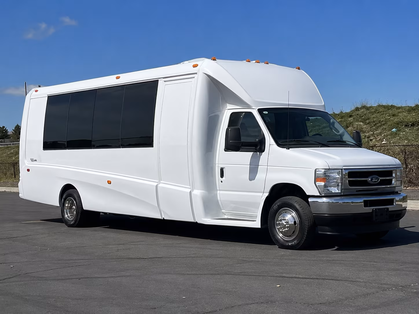 corporate party bus rental