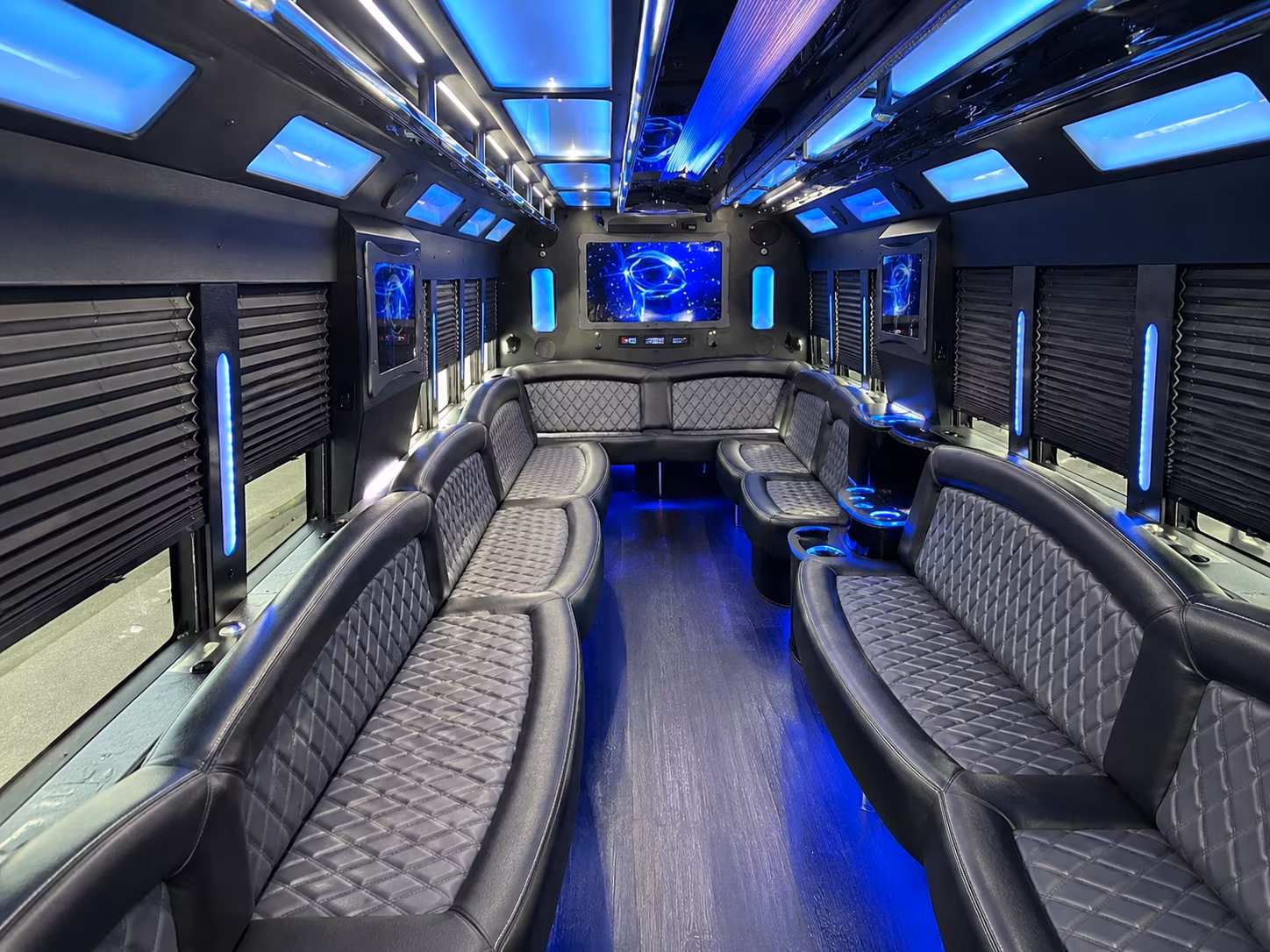 huntington beach bars downtown hb nightlife scene party bus rental